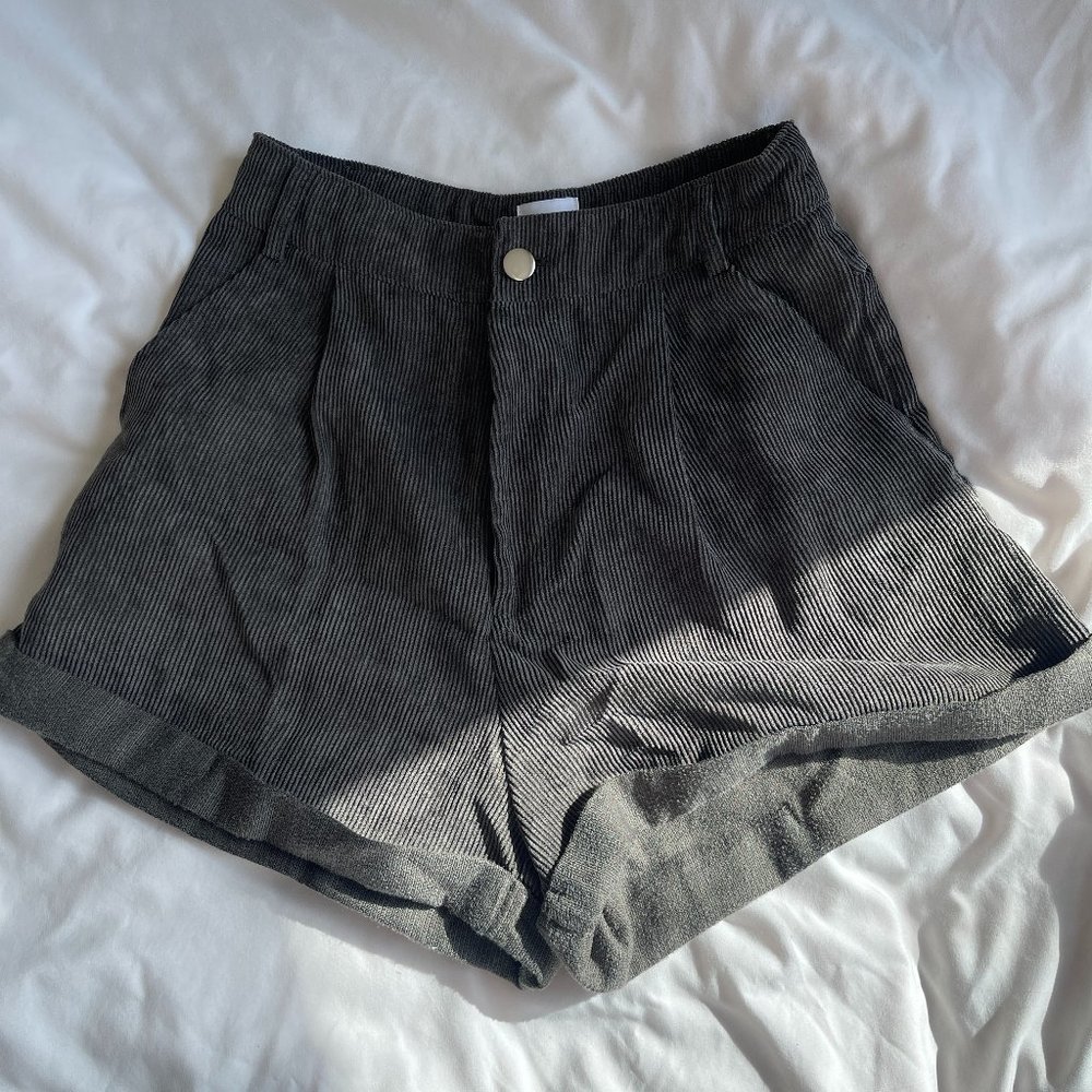 Princess Polly Corduroy High Waisted Shorts Size 2